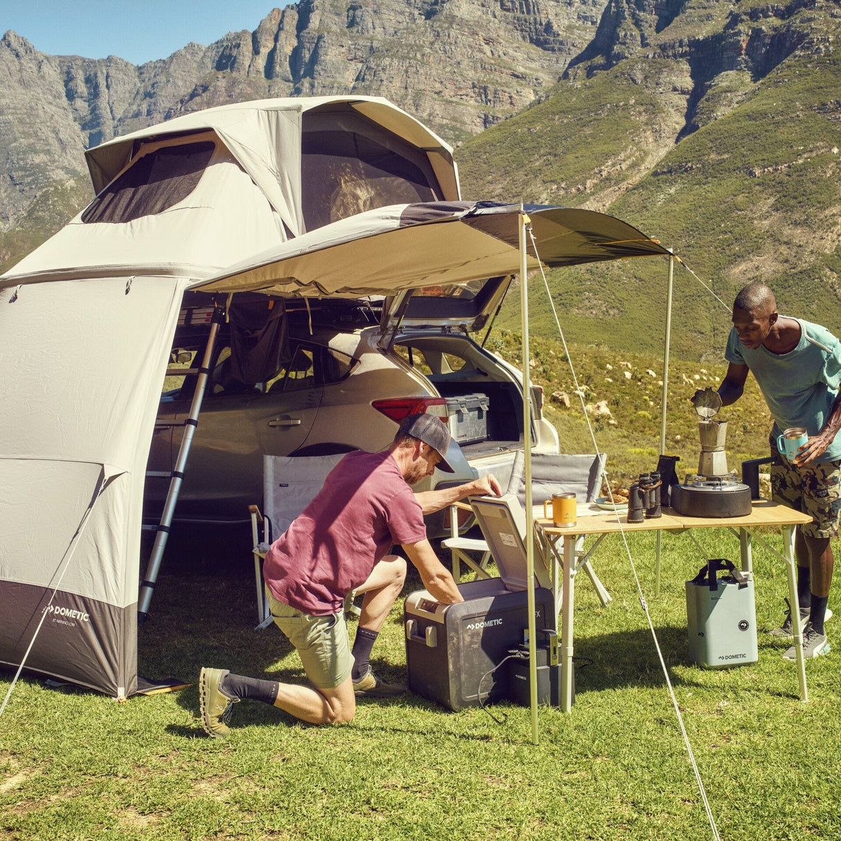 Dometic - TRT 140 Large Awning