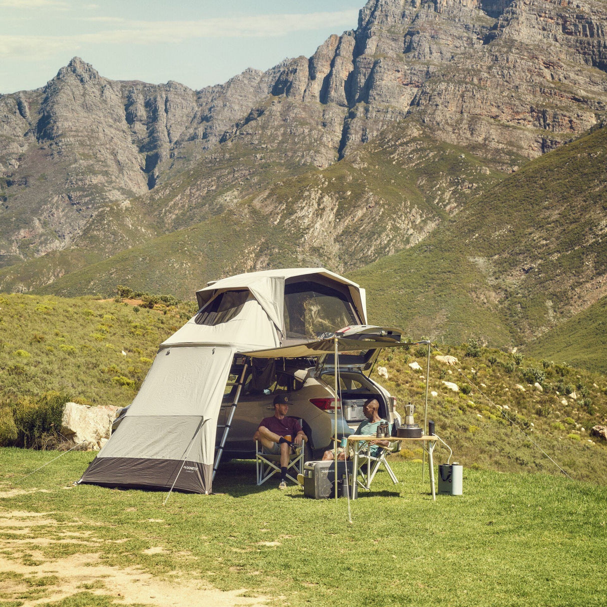 Dometic - TRT 140 Large Awning