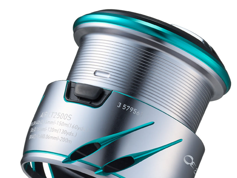 Daiwa - 25 EMERALDAS AIR LT2500S-DH